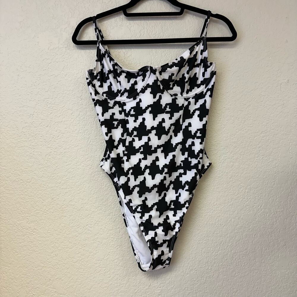 Onia Isabella Houndstooth One Piece Wired Swimsuit Black White Size Large NWT